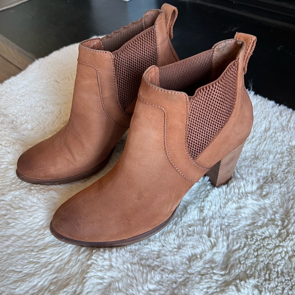 Ugg boots size 11